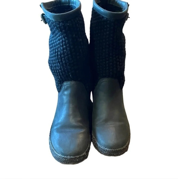 UGG Lyza Tall sweater boot - Picture 3 of 8